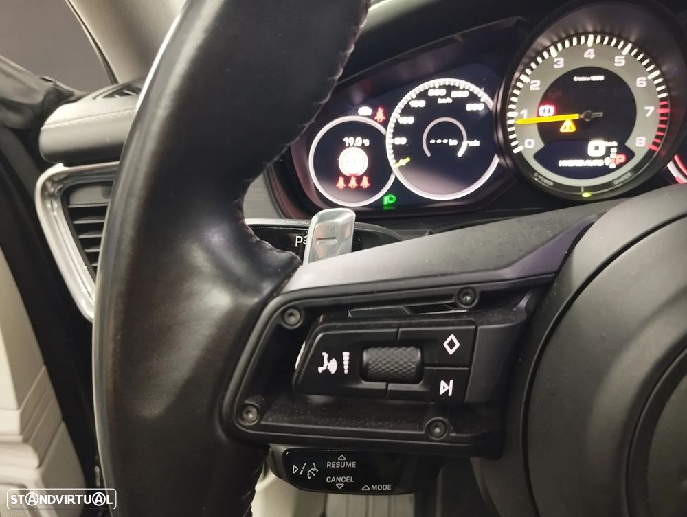 Porsche Panamera Sport Turismo 4 E-Hybrid Platinum Edition - 31