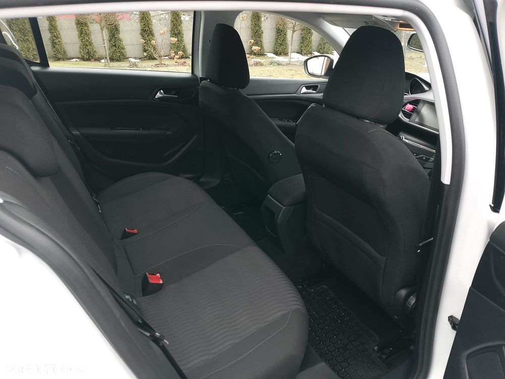 Peugeot 308 - 13