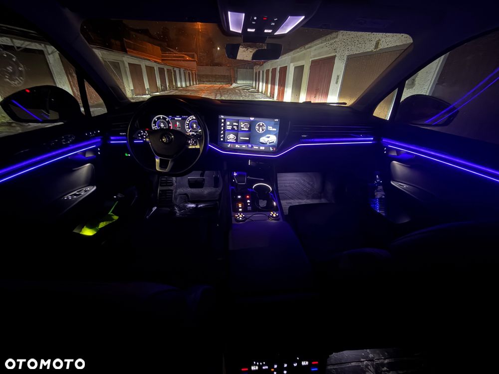 Volkswagen Touareg 3.0 V6 TDI SCR 4Mot R-Line - 20