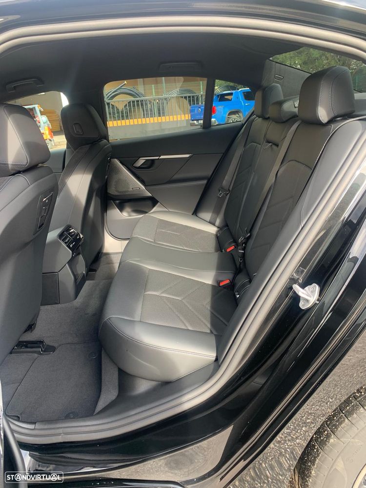 BMW 530 e Pack Desportivo M - 7