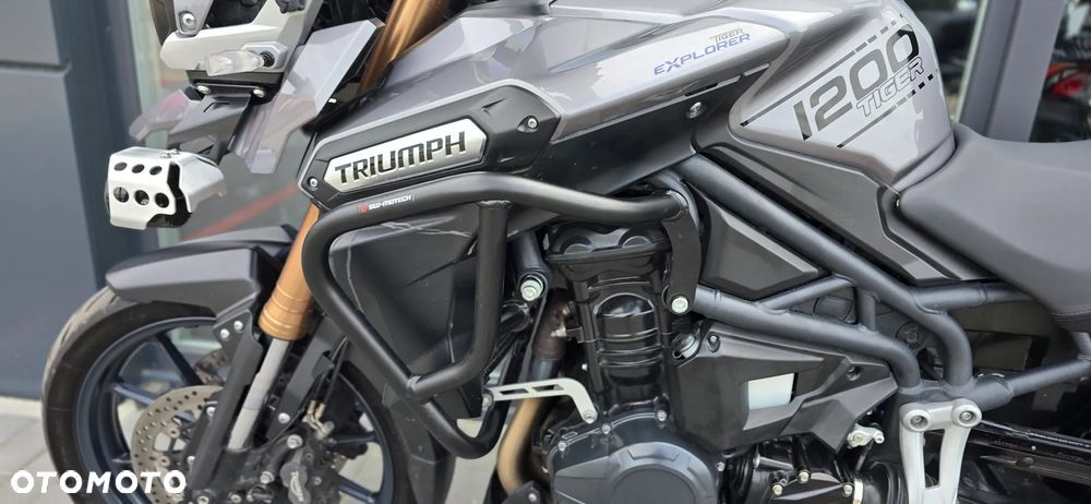 Triumph Tiger - 32