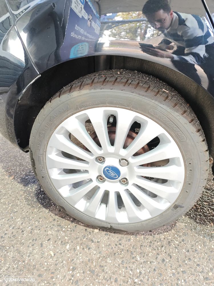 Ford Fiesta 1.6 TDCI Titanium - 4