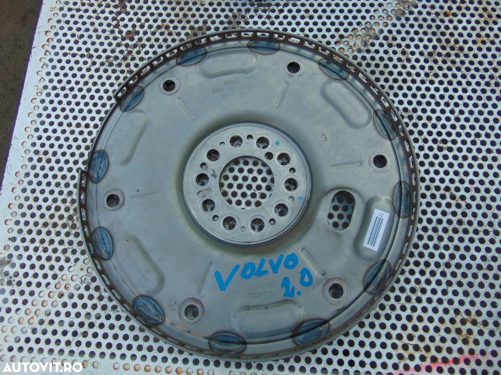 Volanta Volvo xc40 2.0 cutie automata coroana v60 xv60 xc90 s60 v70 xc70 s70 cod 32249216 - 1