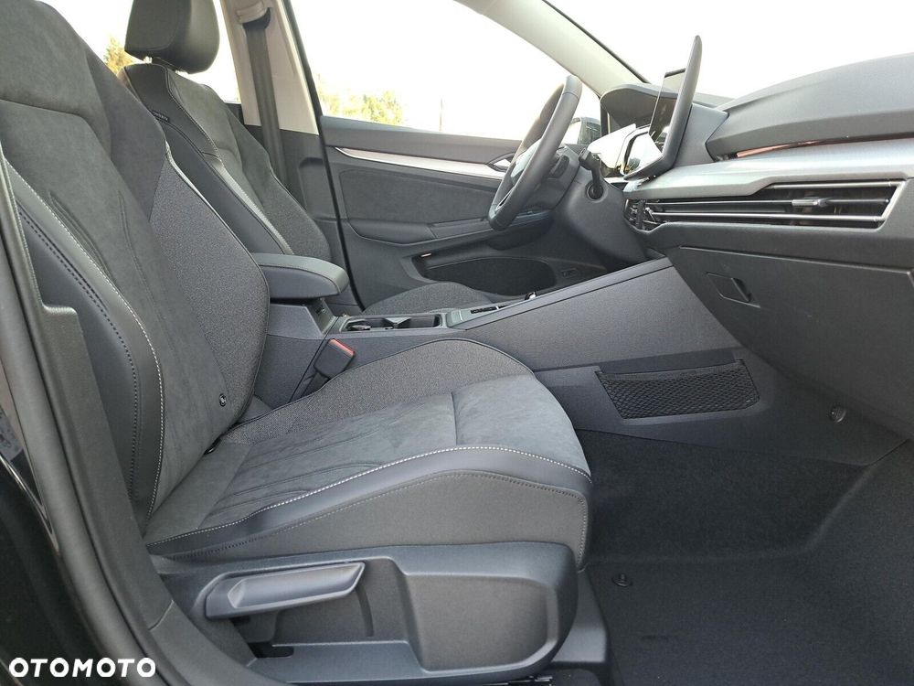 Volkswagen Golf Variant - 23
