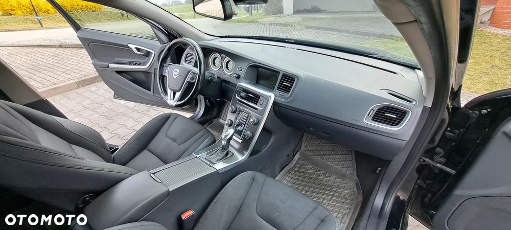Volvo V60 D3 Geartronic Momentum - 20