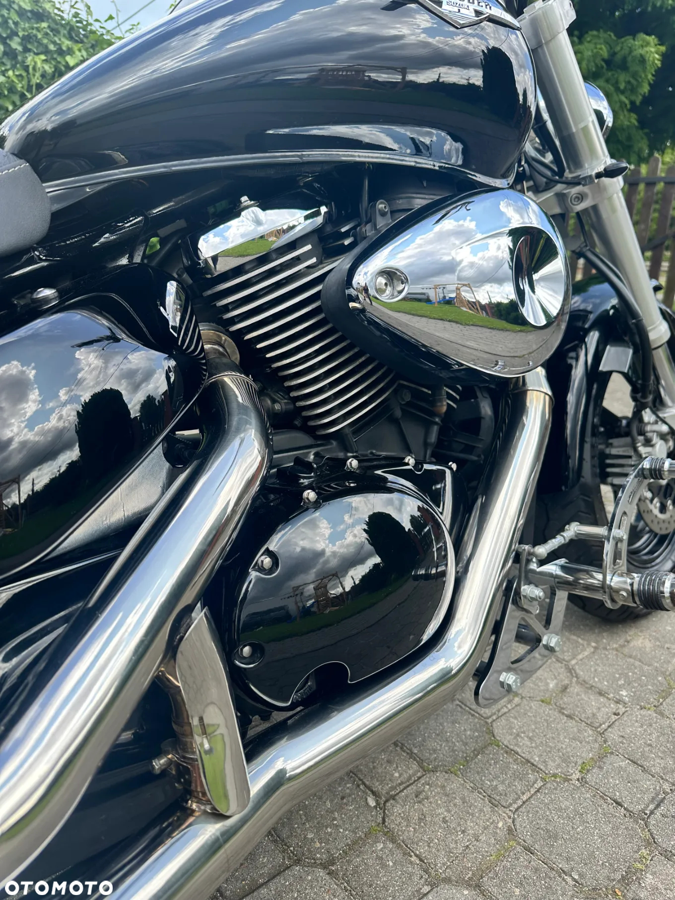 Suzuki Intruder - 16