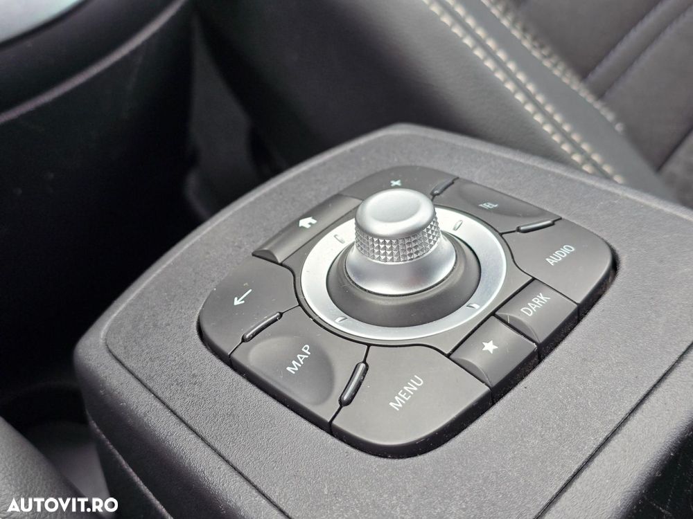 Renault Grand Scenic - 19