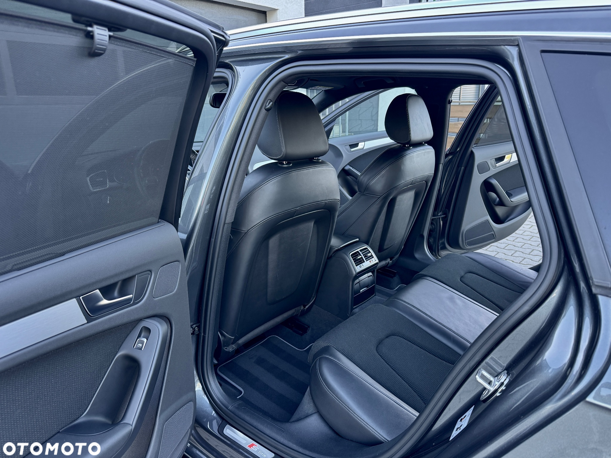Audi A4 Avant 2.0 TDI DPF clean diesel quattro S line Sportpaket - 27