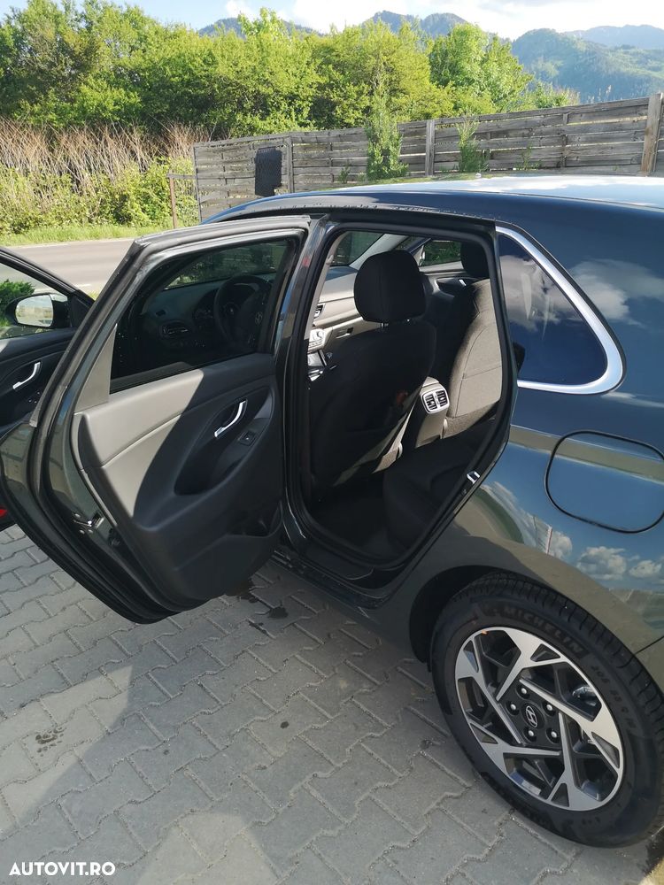 Hyundai i30 1.5 96CP M/T Highway - 11