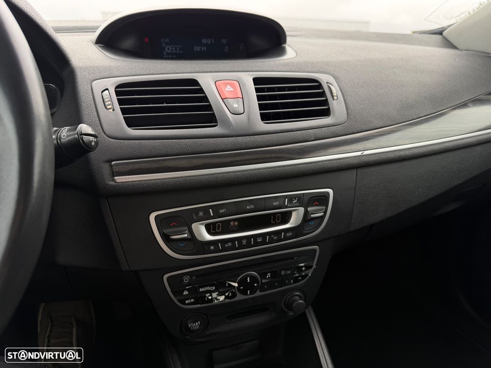 Renault Mégane 1.5 dCi Dynamique Luxe - 15