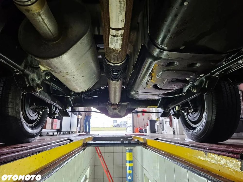 Dodge RAM 1500 5.7 4x4 - 14