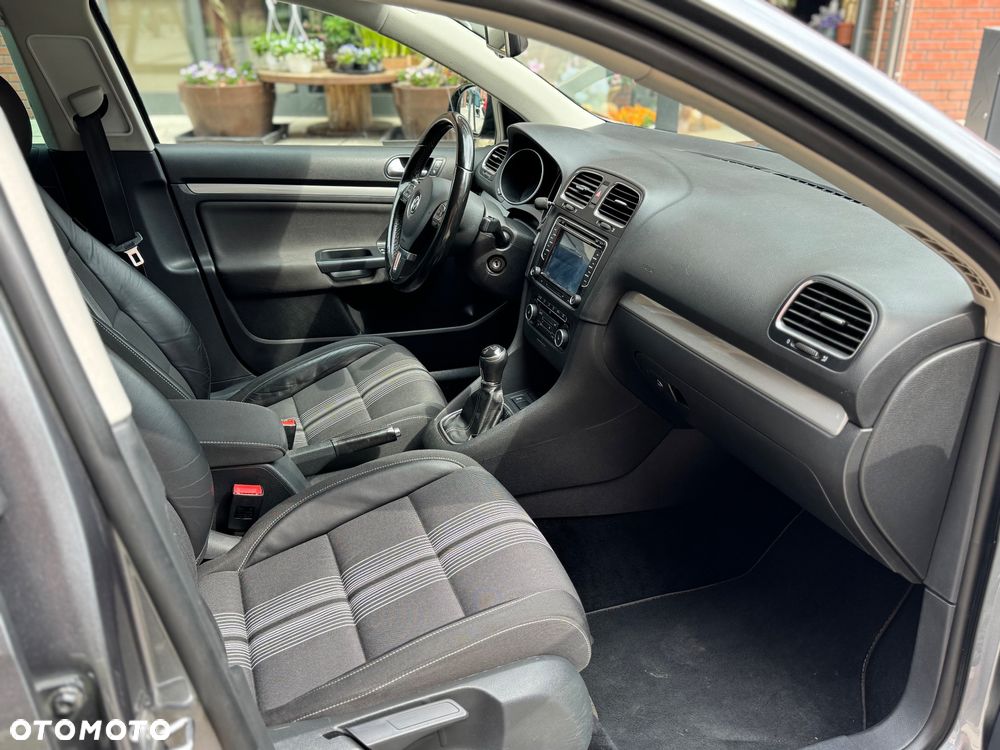 Volkswagen Golf 1.6 TDI DPF BlueMotion Technology MATCH - 12