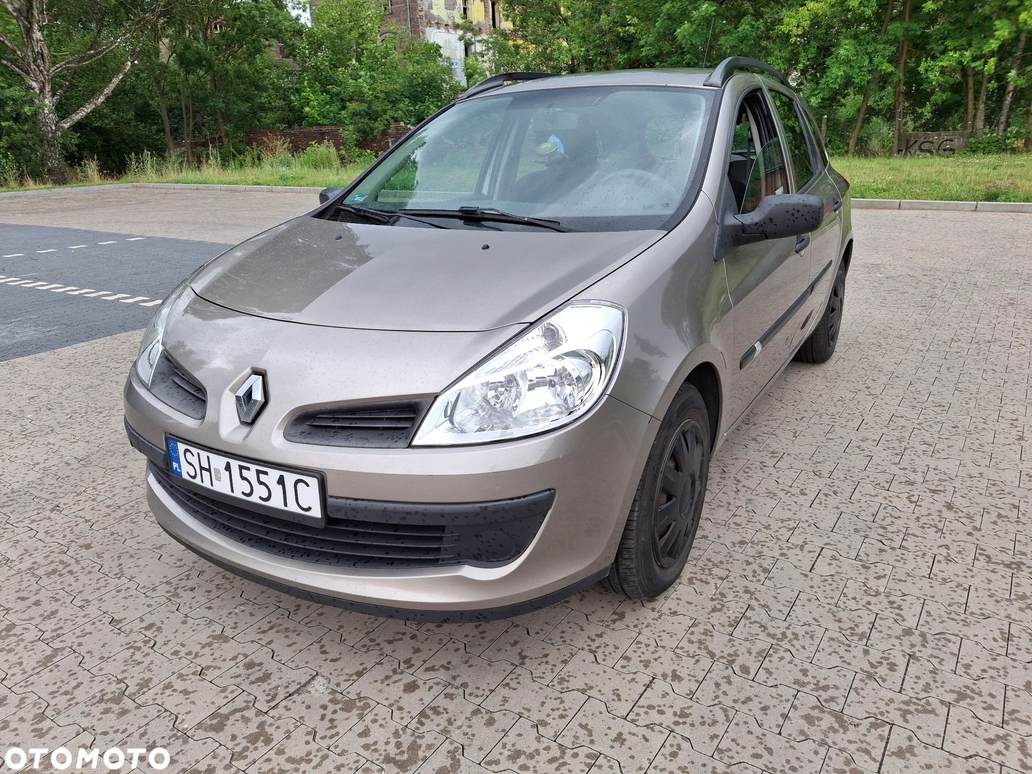Renault Clio - 1
