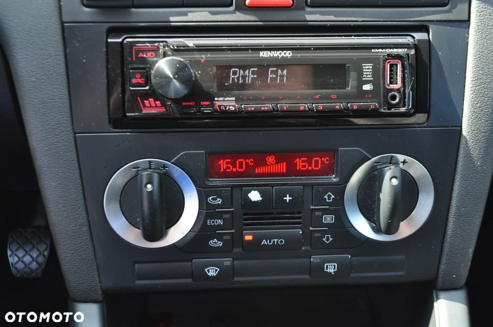 Audi A3 1.6 Limited Edition - 13