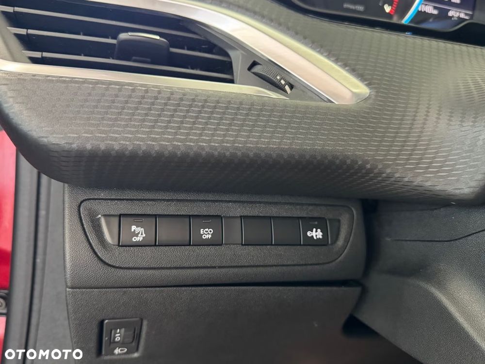 Peugeot 2008 1.2 Pure Tech Allure S&S EAT6 - 9