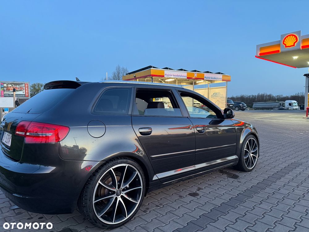 Audi A3 Sportback 1.8 TFSI Ambiente - 4