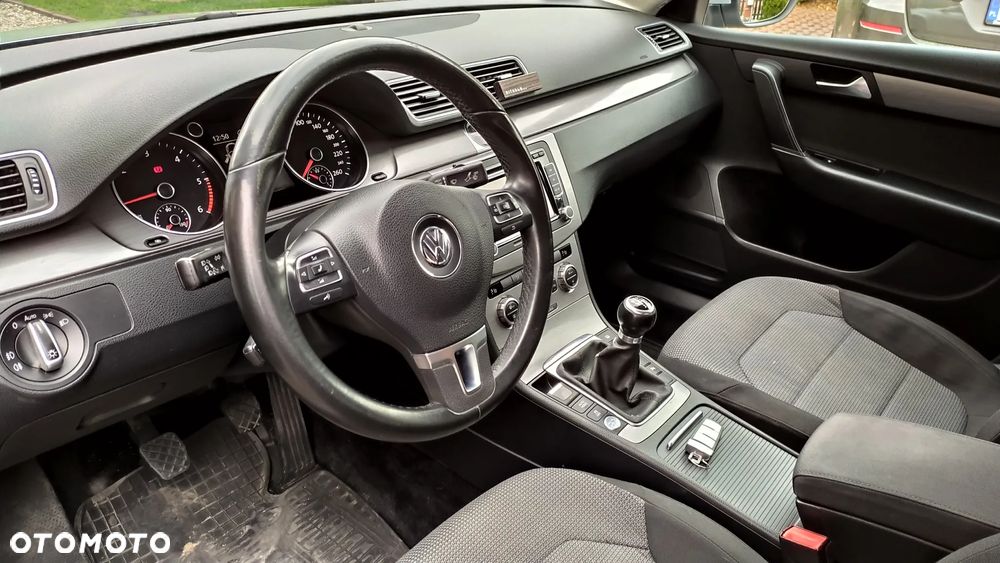 Volkswagen Passat 2.0 TDI Comfortline Optimum - 6