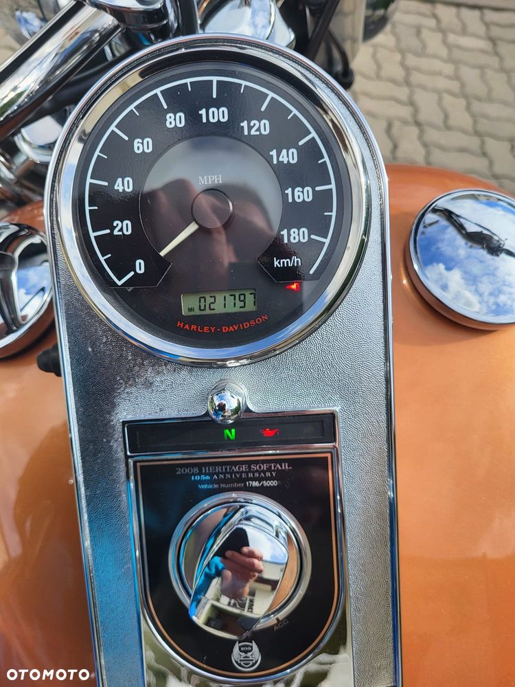 Harley-Davidson Softail Heritage Classic - 19