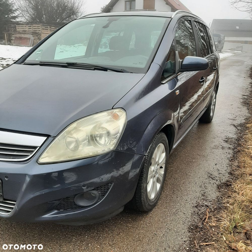 Opel Zafira - 2