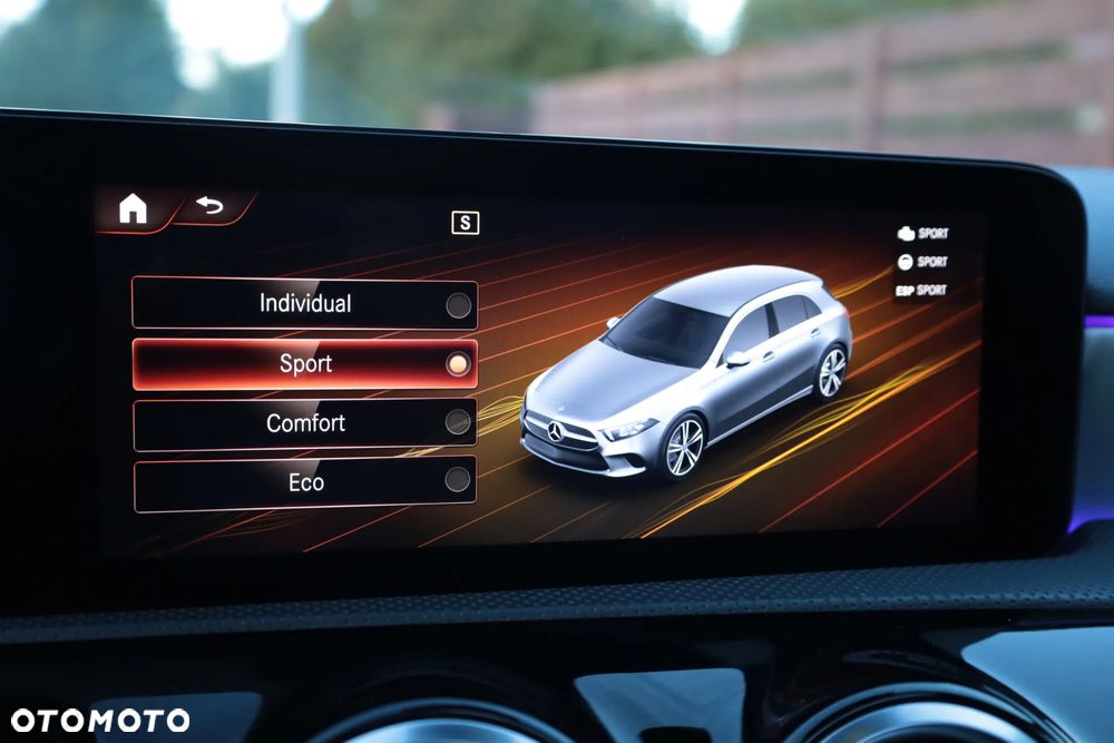 Mercedes-Benz Klasa A 200 AMG Line 7G-DCT - 25