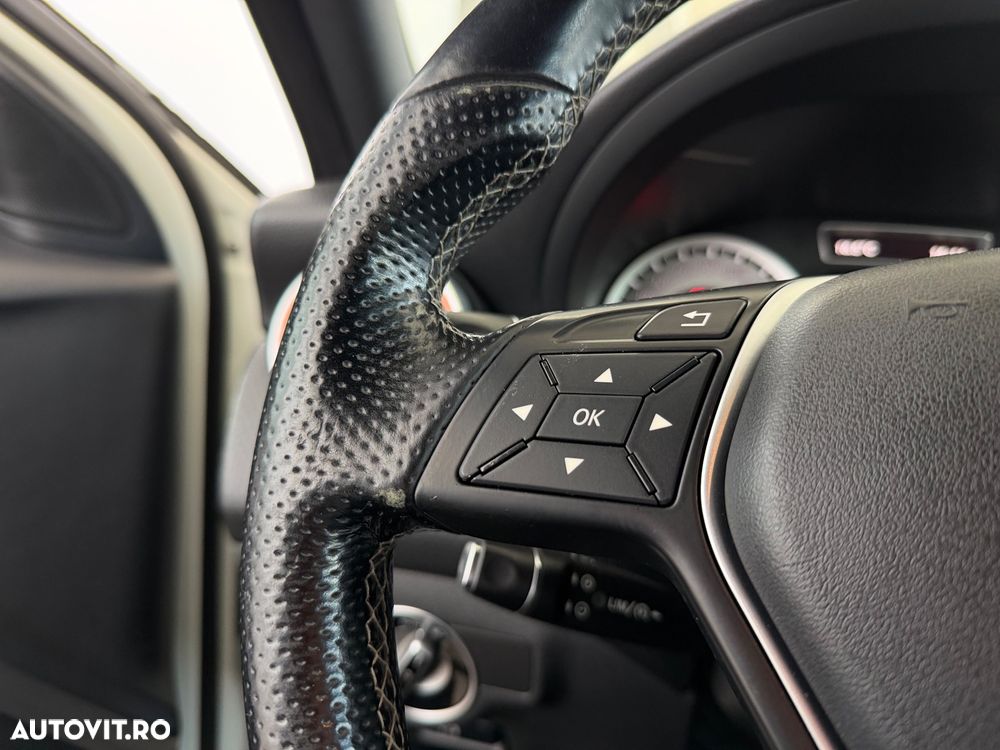 Mercedes-Benz A 180 CDI (BlueEFFICIENCY) 7G-DCT Urban - 18