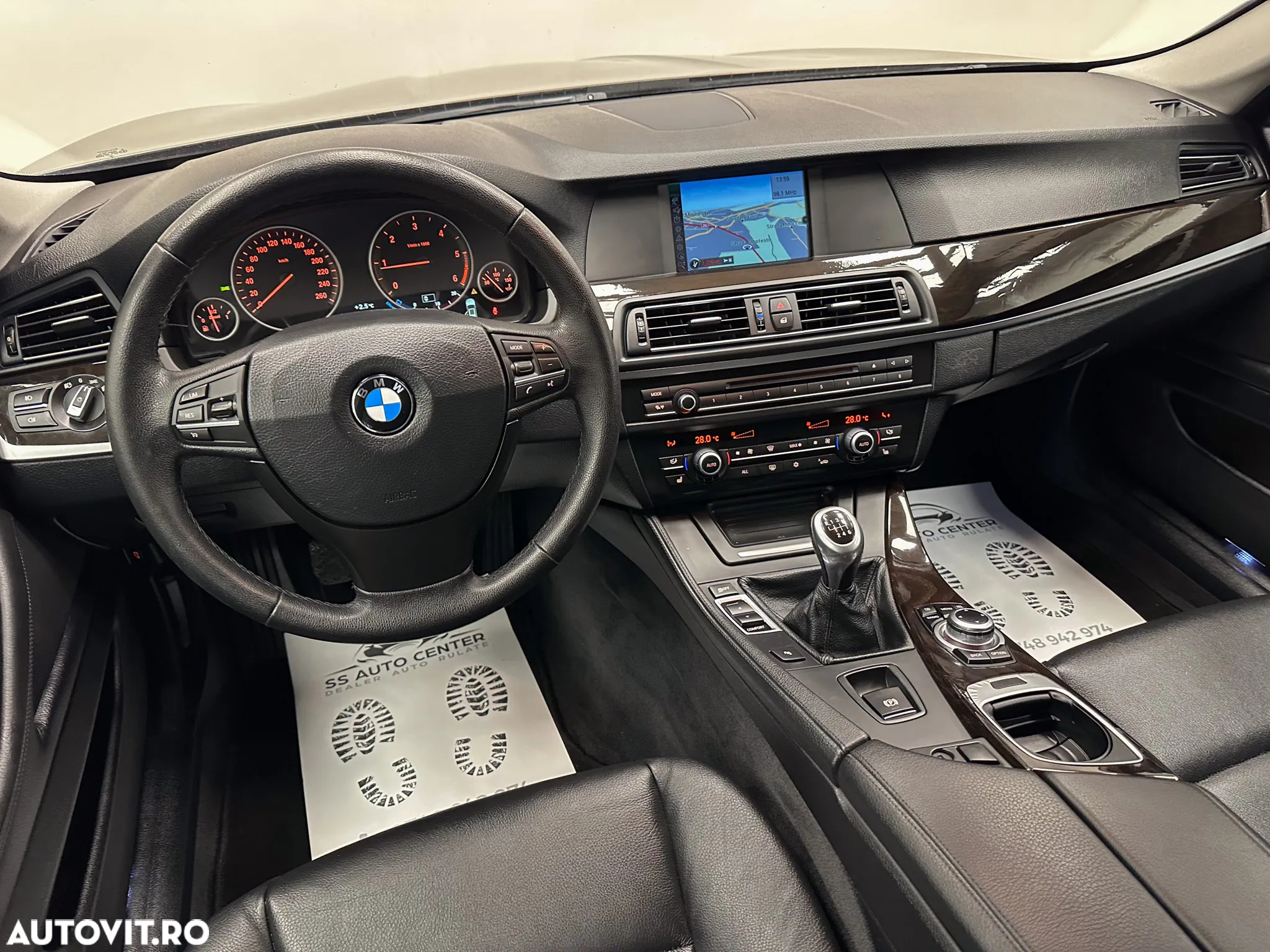BMW Seria 5 520d Touring - 23