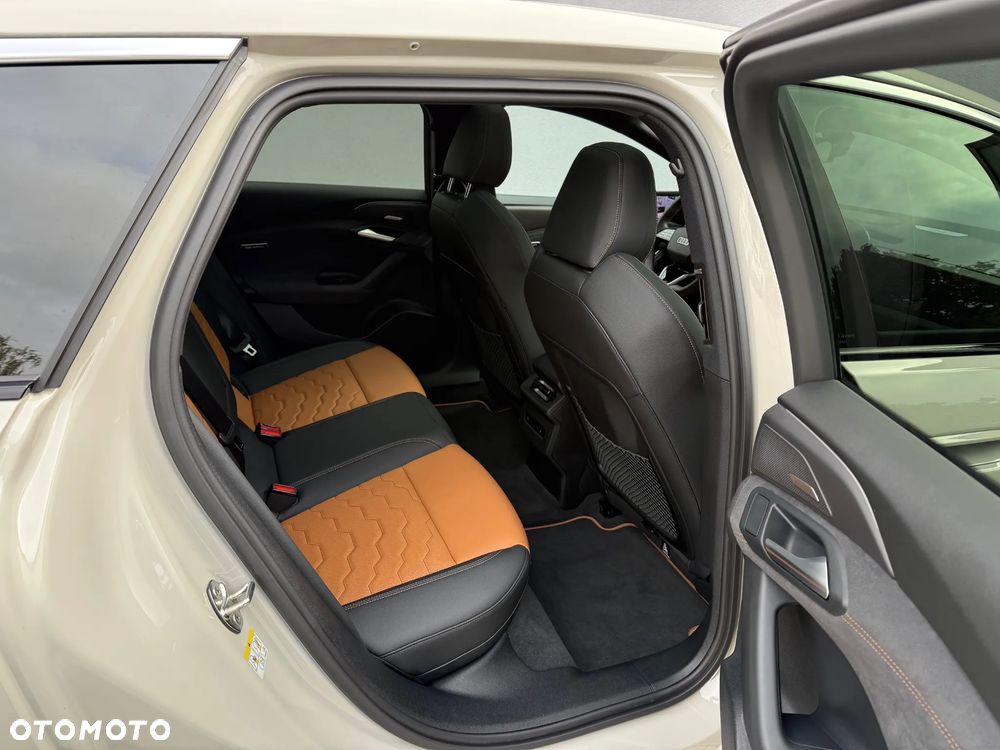 Audi A6 Avant e-tron - 12