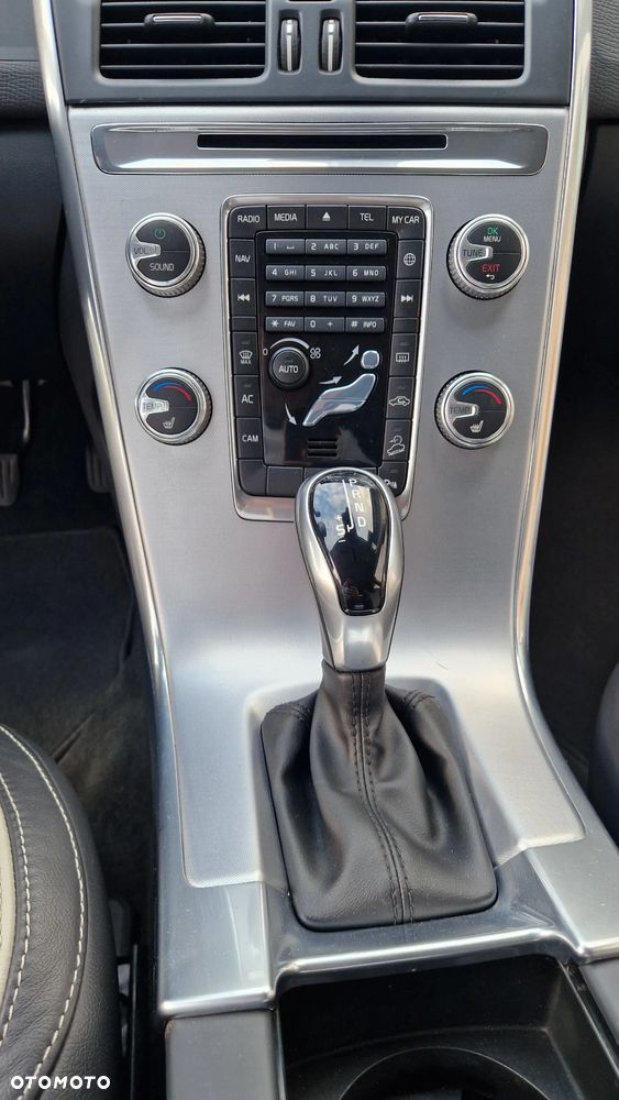 Volvo XC 60 D5 AWD Summum - 32