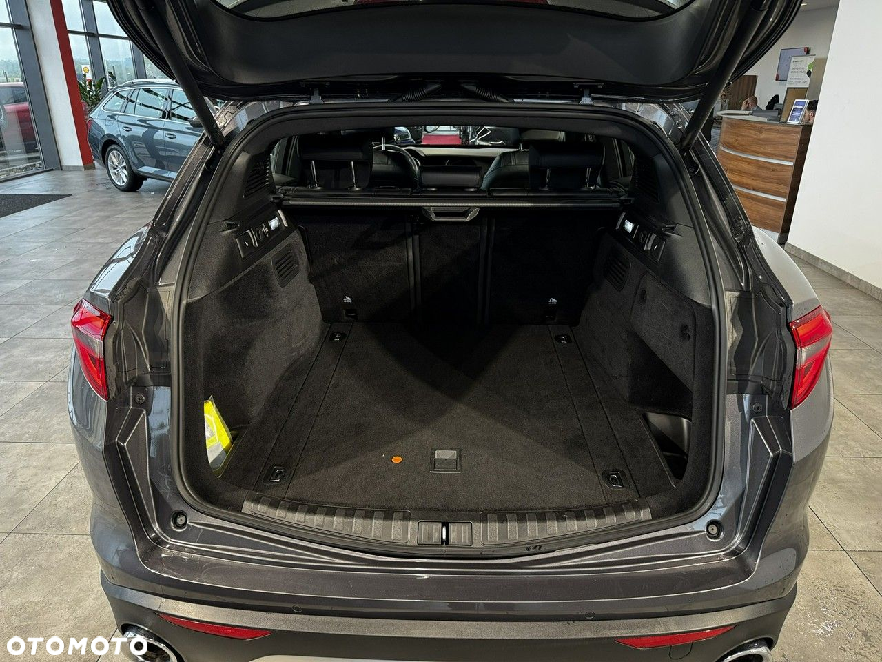 Alfa Romeo Stelvio - 13