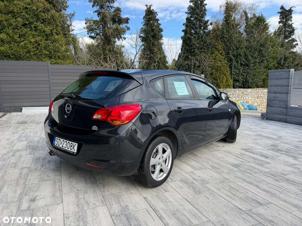 Opel Astra 1.4 T Enjoy - 6