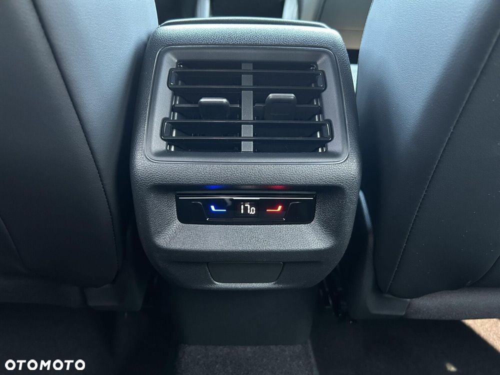 Volkswagen Tiguan - 27