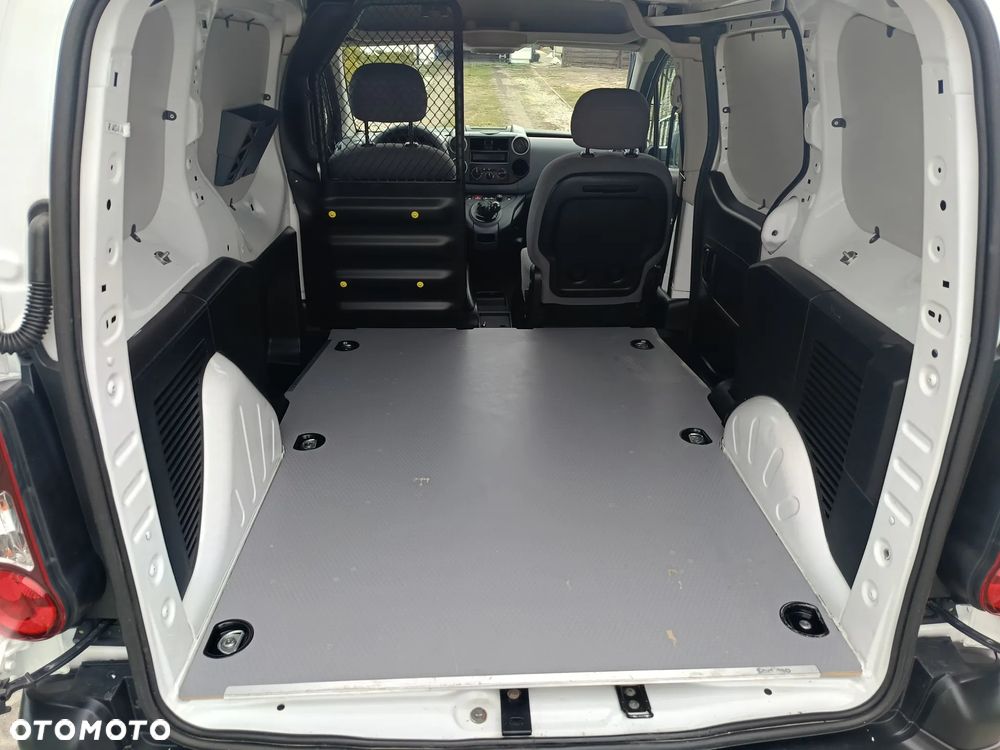Peugeot Partner - 16