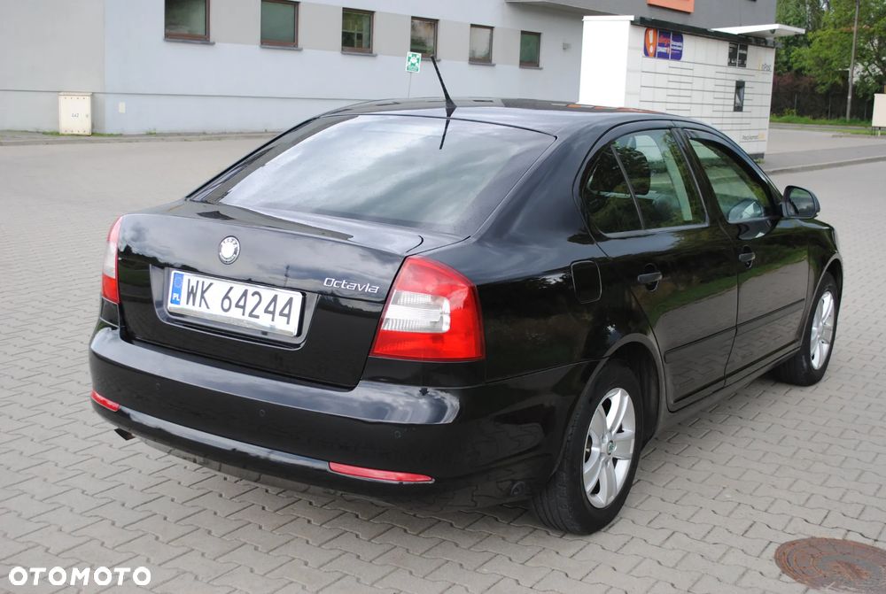 Skoda Octavia 1.6 Elegance - 31