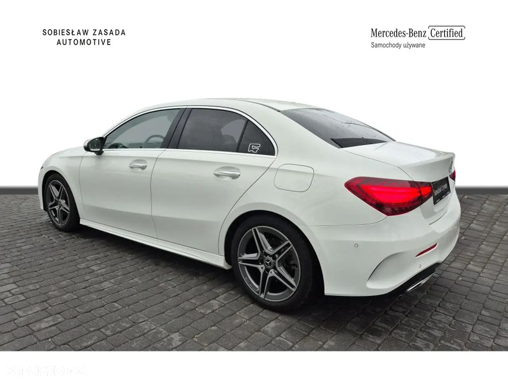 Mercedes-Benz Klasa A 200 AMG Line 7G-DCT - 3