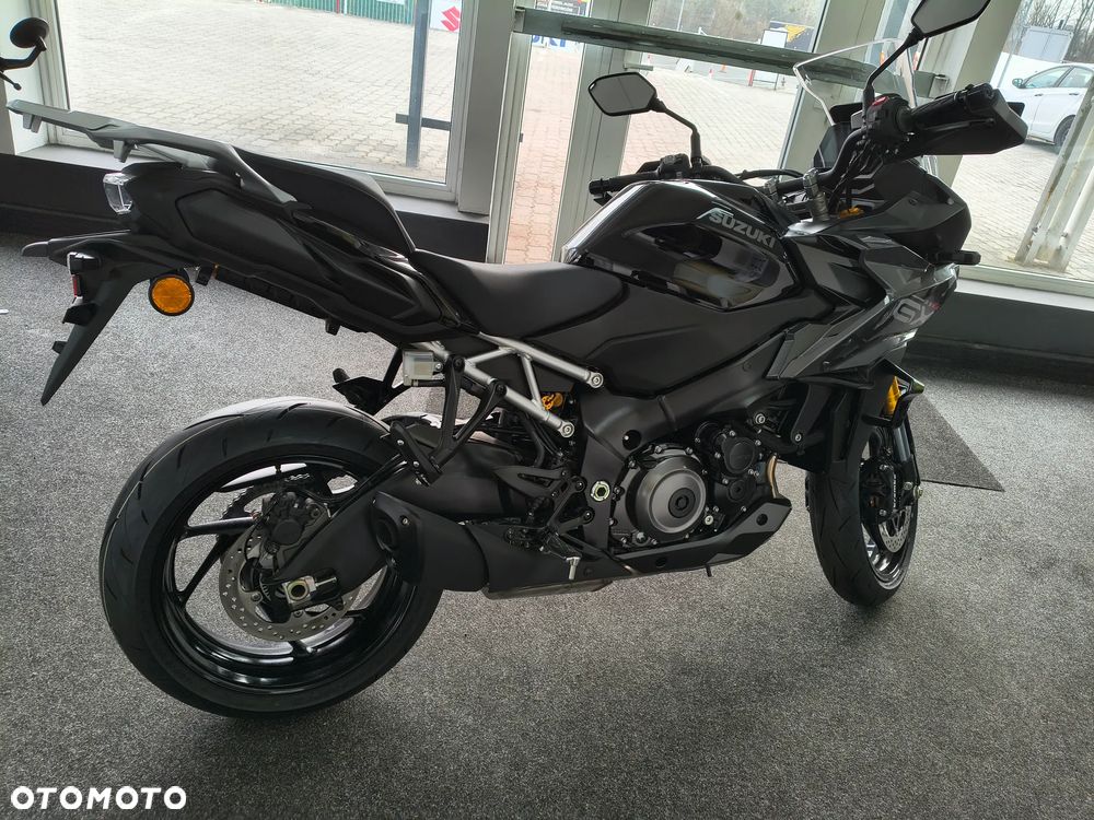 Suzuki GSX - 5