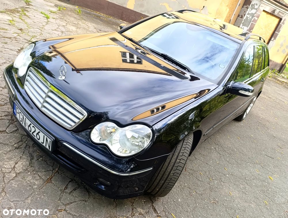 Mercedes-Benz Klasa C 180 Kompressor Automatik Avantgarde Sport Edition - 11