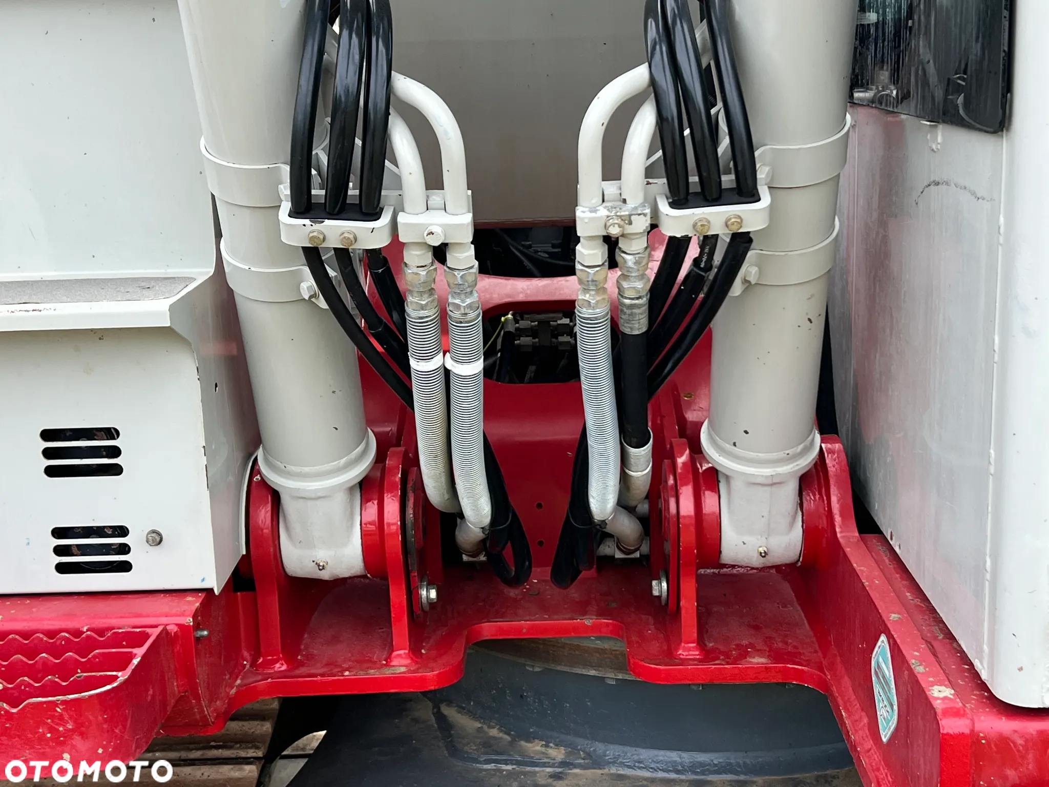 Takeuchi KOPARKA TAKEUCHI TB2150R 5100 MTH SPROWADZONA STAN PERFEKCYJNY - 11