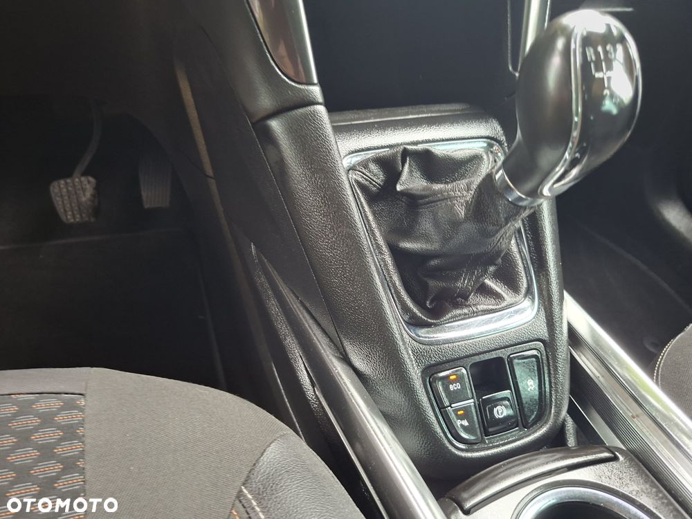 Opel Zafira 1.4 Turbo Business Edition - 12