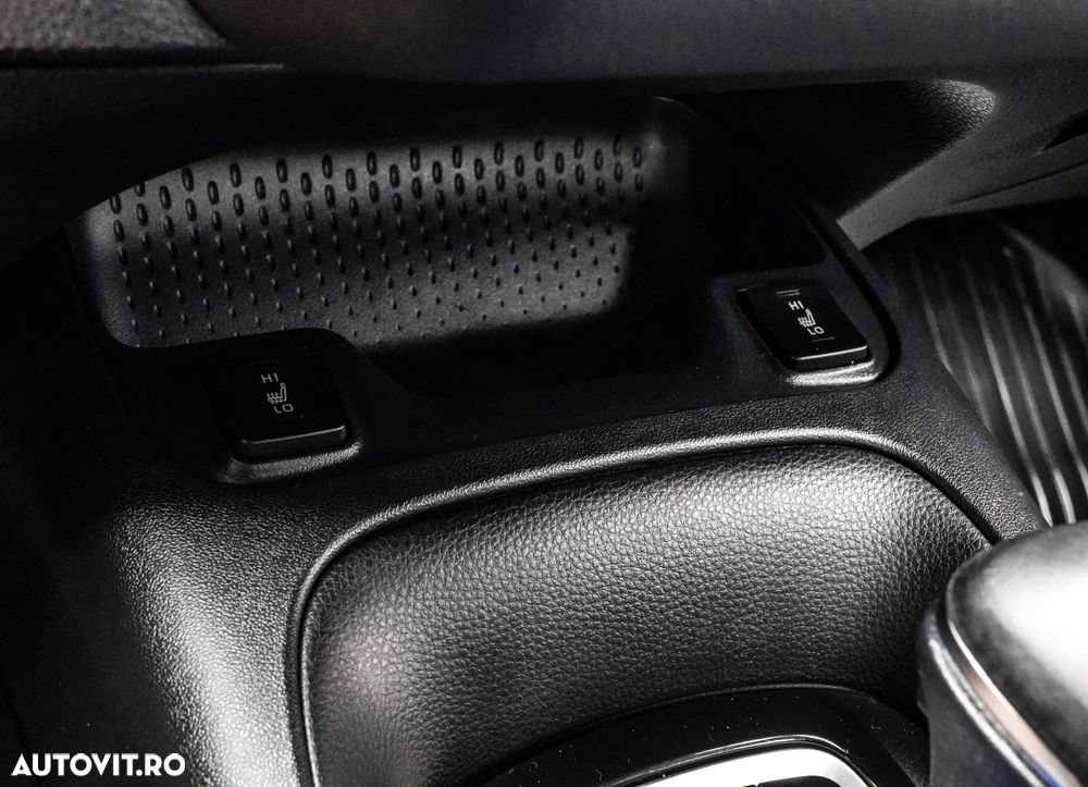 Toyota Corolla 1.8 HSD Dynamic - 23