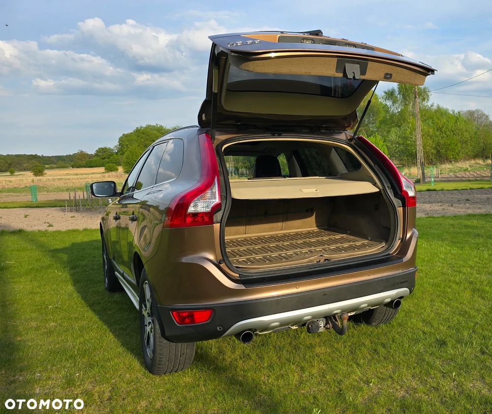 Volvo XC 60 D5 AWD Summum - 5
