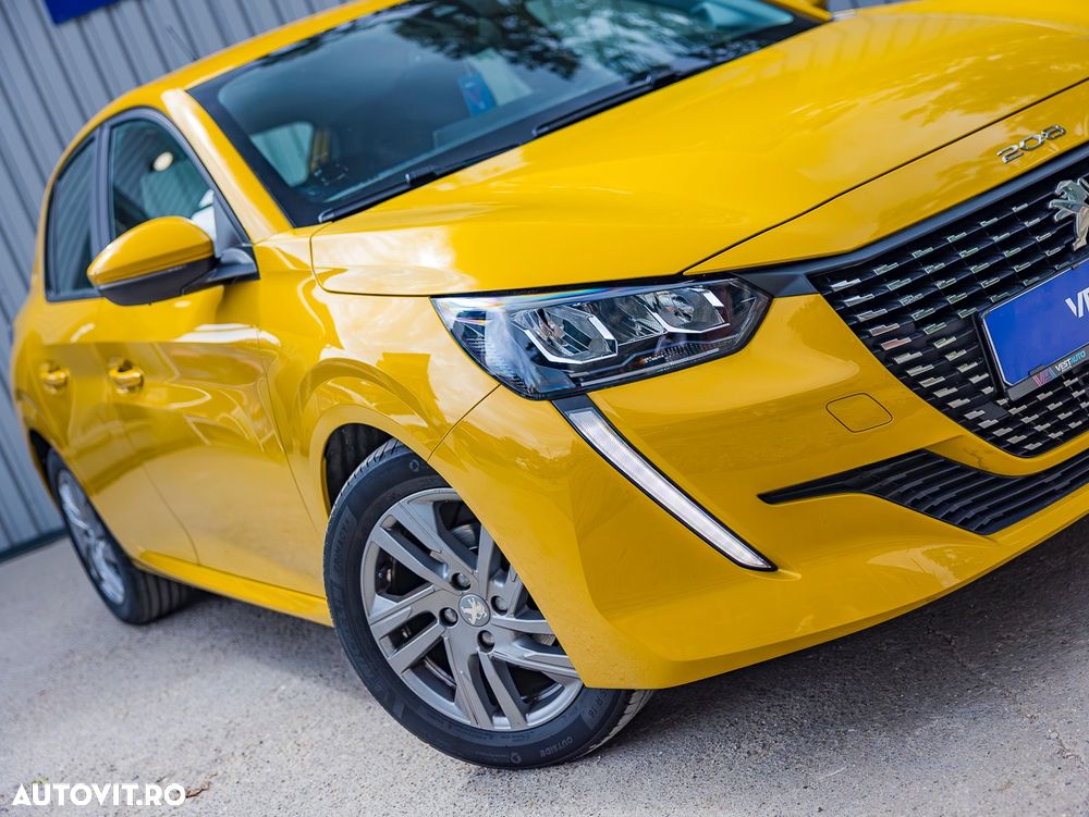 Peugeot 208 1.2 L PureTech STT Active - 12