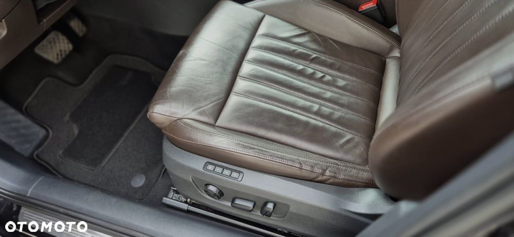 Skoda Superb 2.0 TDI DSG L&K - 18