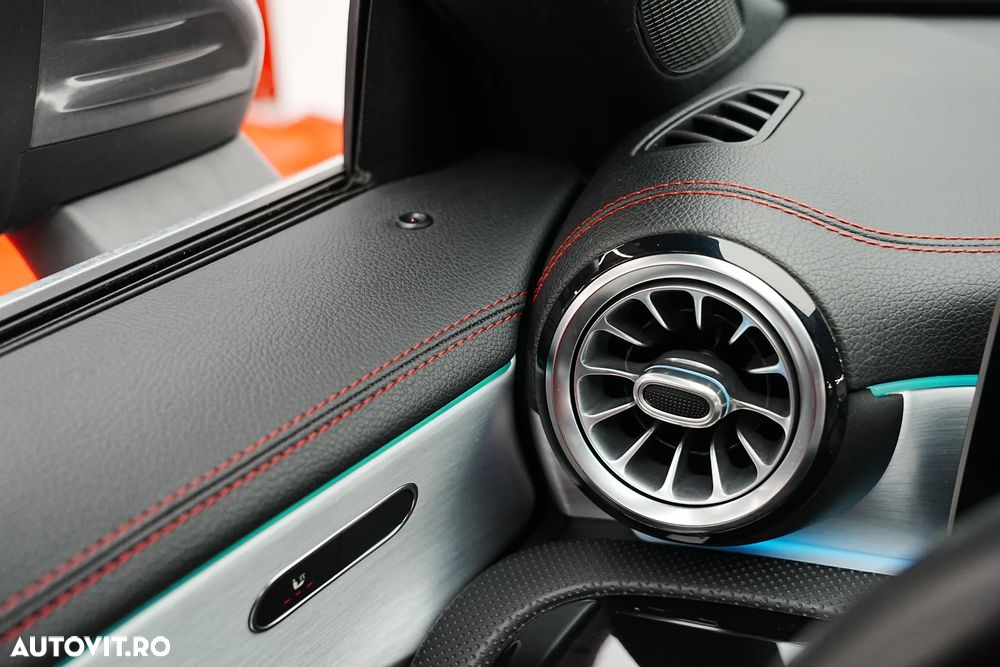 Mercedes-Benz CLA 180 7G-DCT AMG Line - 16