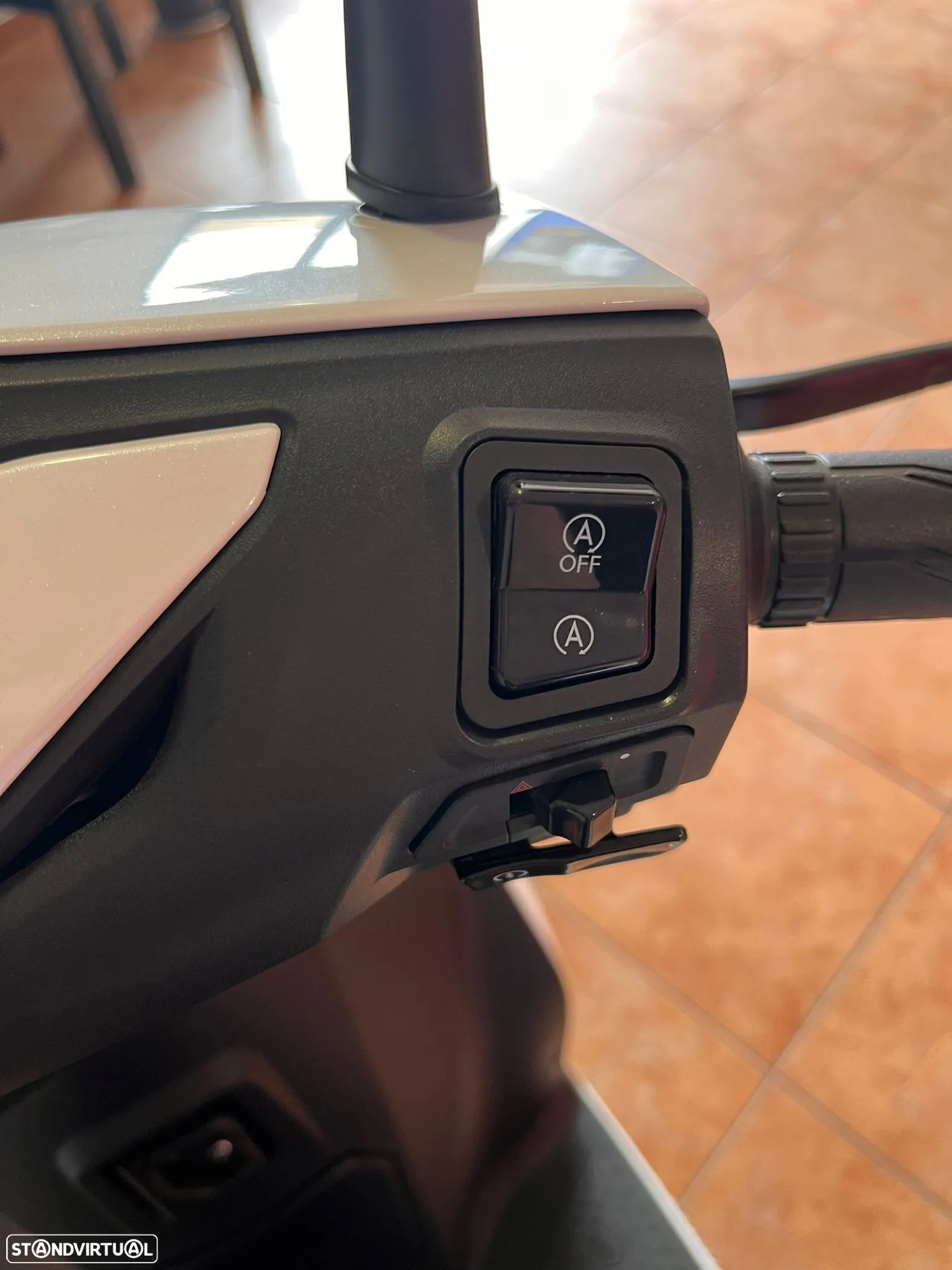 QJ Motor SQ 16 - COM OFERTA TOPCASE + EQUIPAMENTO - 11