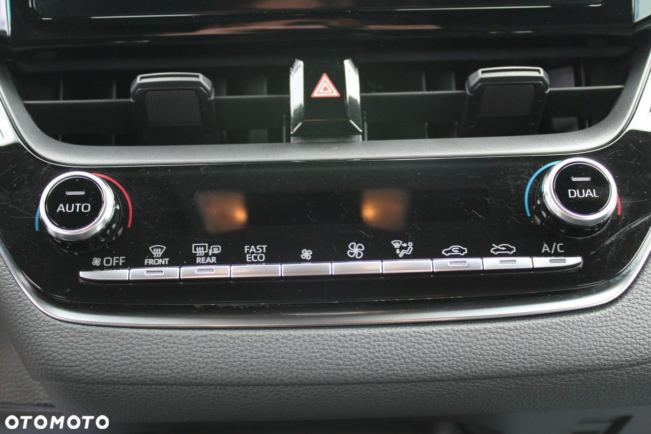 Toyota Corolla - 26