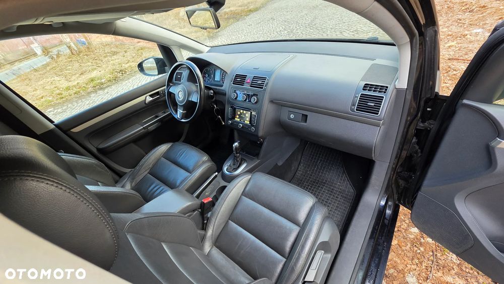 Volkswagen Touran 2.0 TDI DPF DSG Comfortline - 19