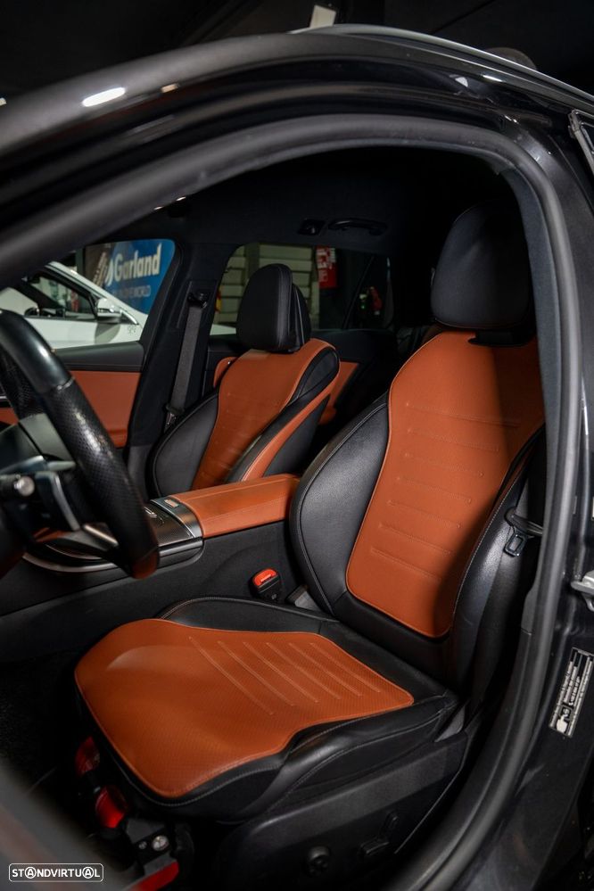 Mercedes-Benz C 300 e AMG Line - 16