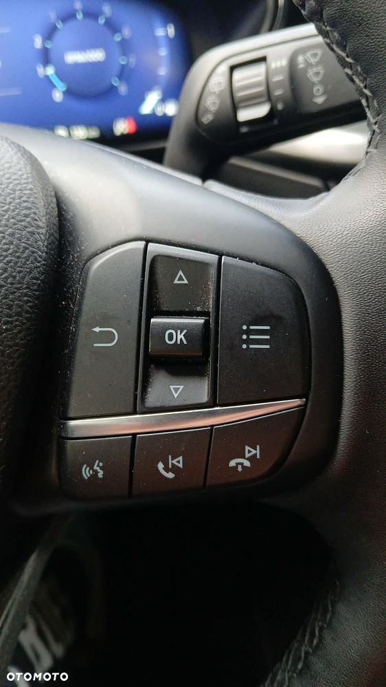 Ford Focus 1.0 EcoBoost mHEV Titanium X - 13