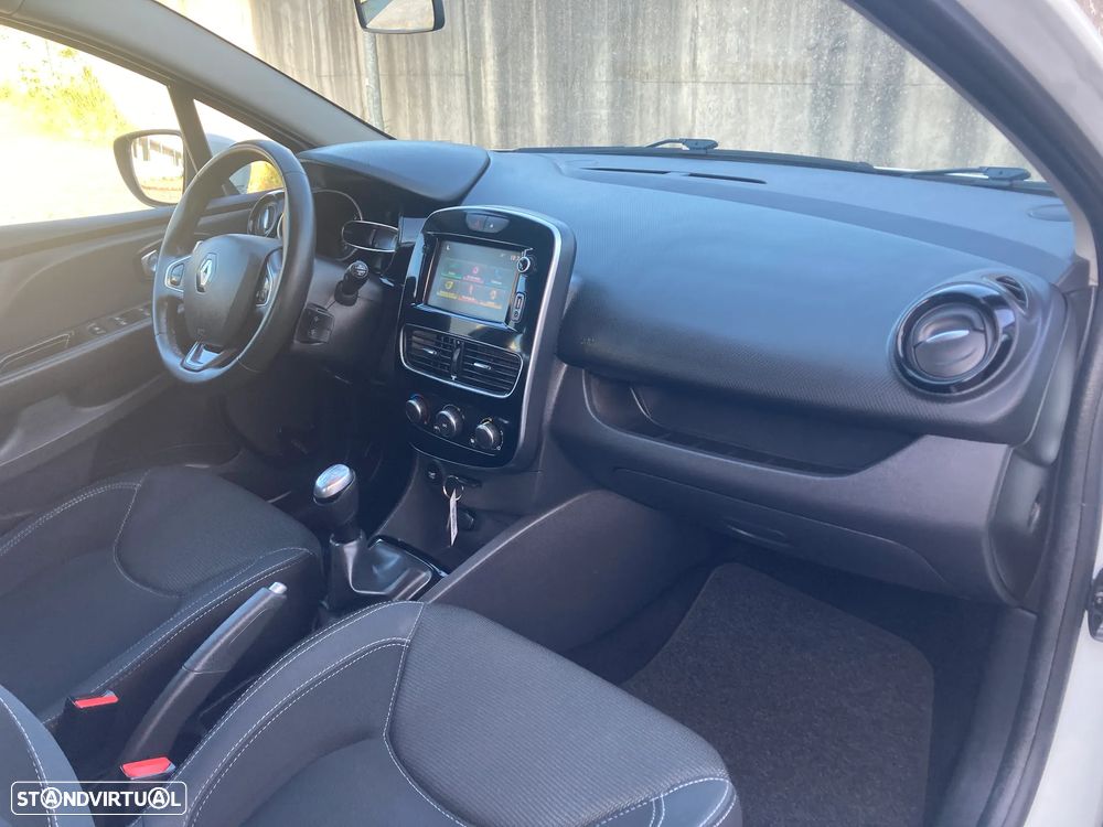 Renault Clio TCe 90 Limited - 25