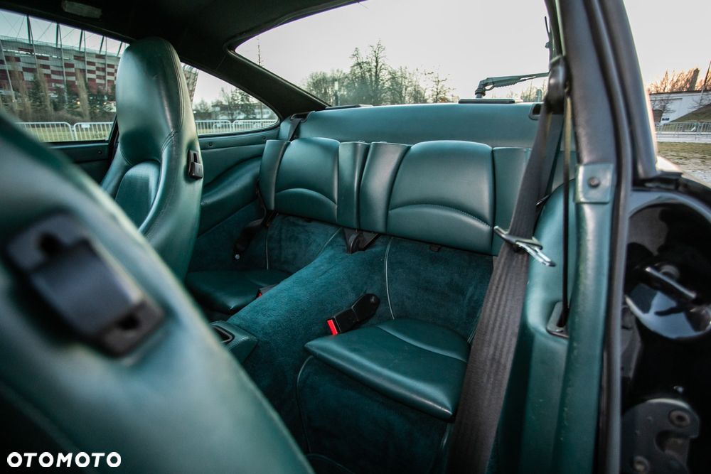 Porsche 911 Carrera 4 - 35